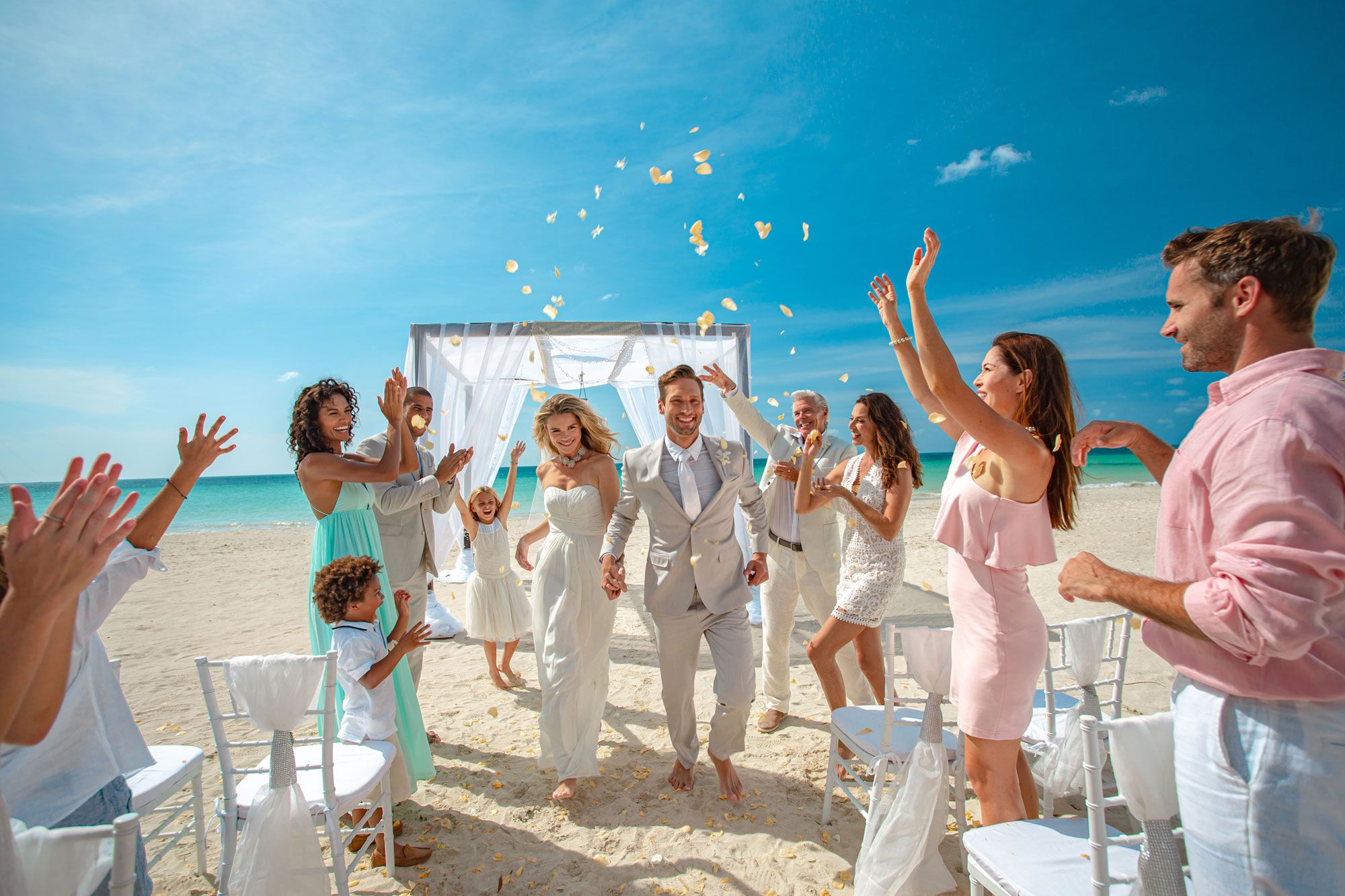 30+ Things To Know As You Plan A Beach Wedding