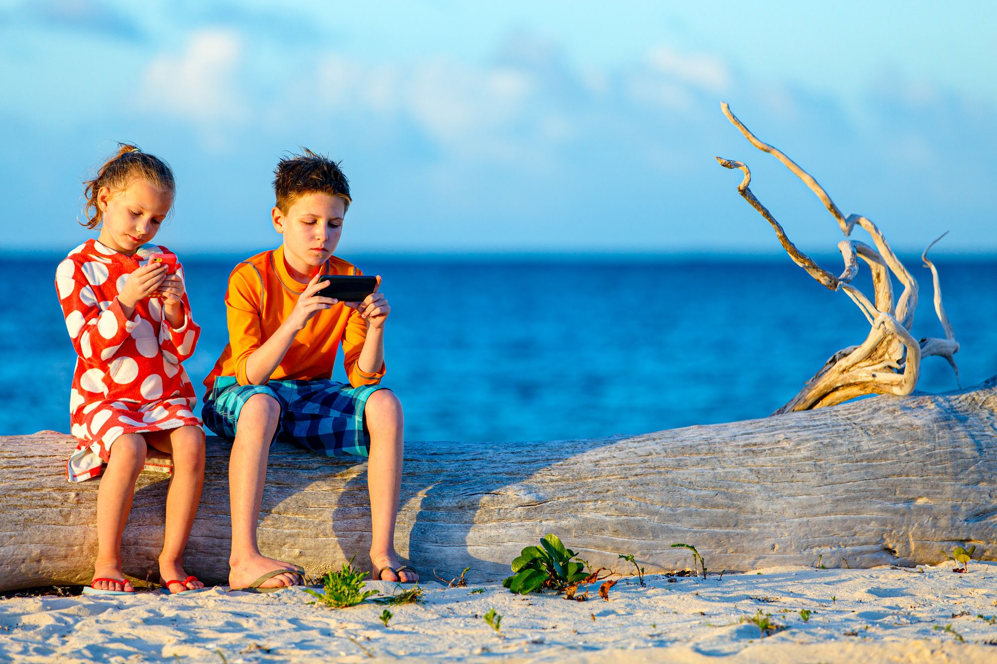 how-to-limit-screen-time-for-kids-12-expert-tips-beaches