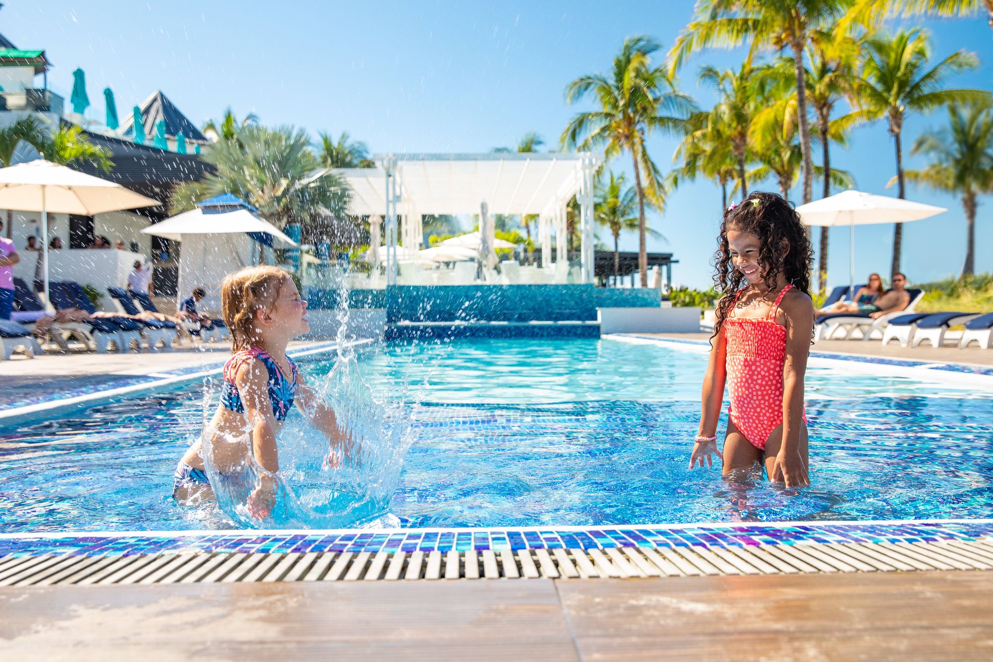 beaches-turks-caicos-pool-kids-1