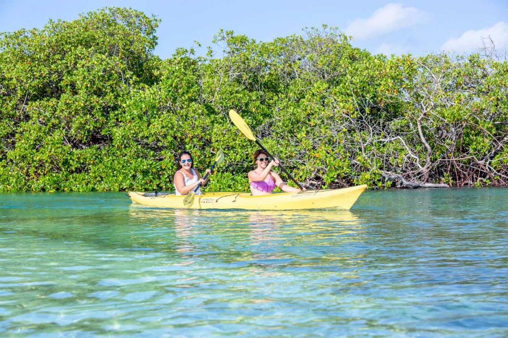 turks-caicos-kayak-excursion